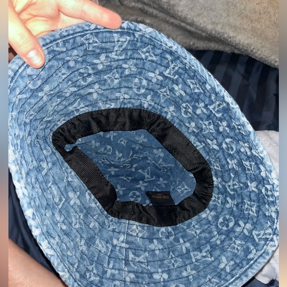 Louis Vuitton denim bucket hat - Picture 4 of 4